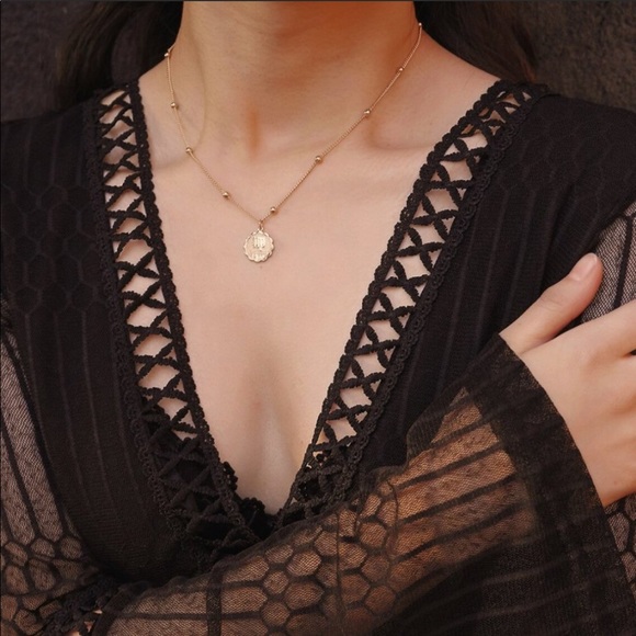 NEW Zodiac Gold Coin Necklace - Picture 4 of 8